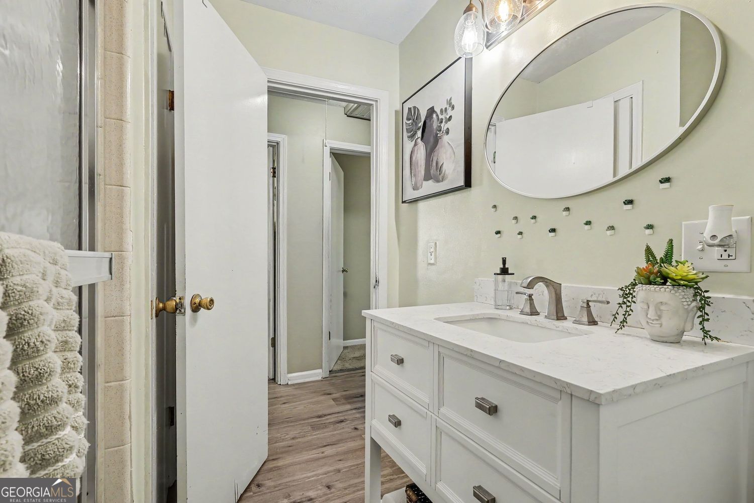 4405 Hide A Way Drive Property Photo 13