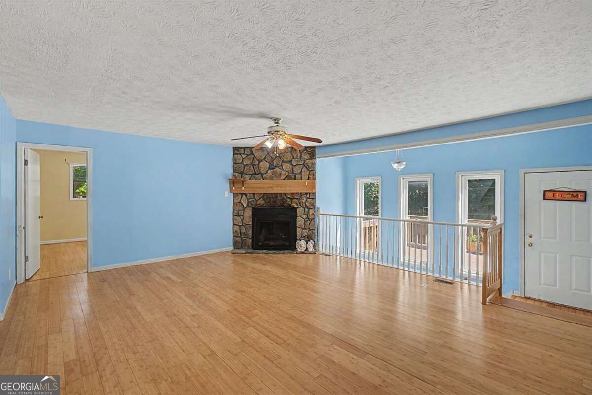 2276 Mohawk Trail Property Photo 3