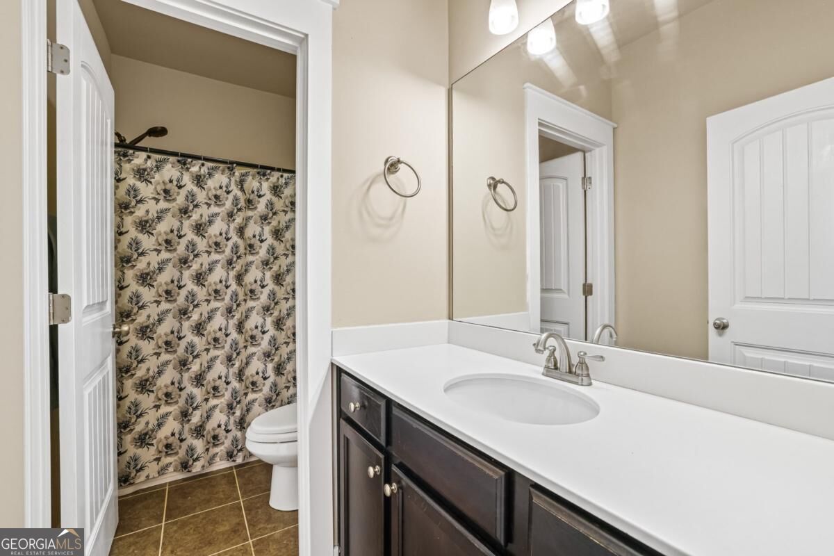 2600 Wevok Way Property Photo 10