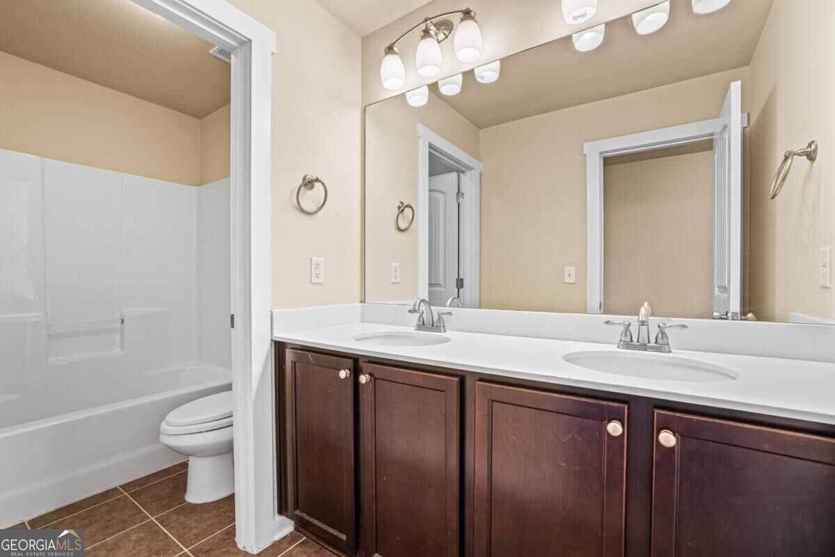 2600 Wevok Way Property Photo 18