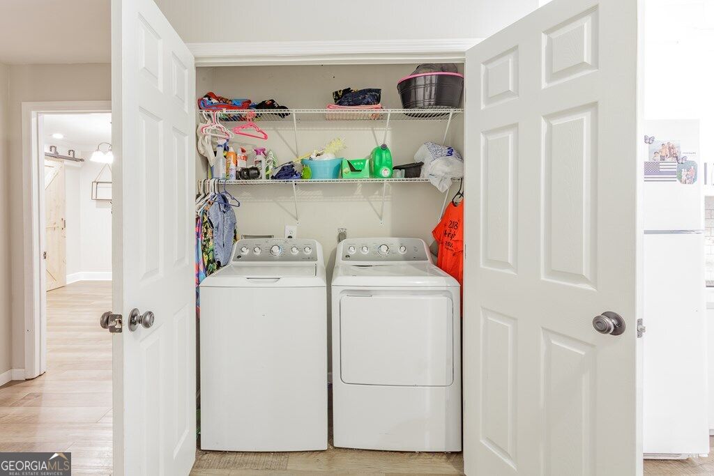1900 Meadowbrook Circle Nw Property Photo 10