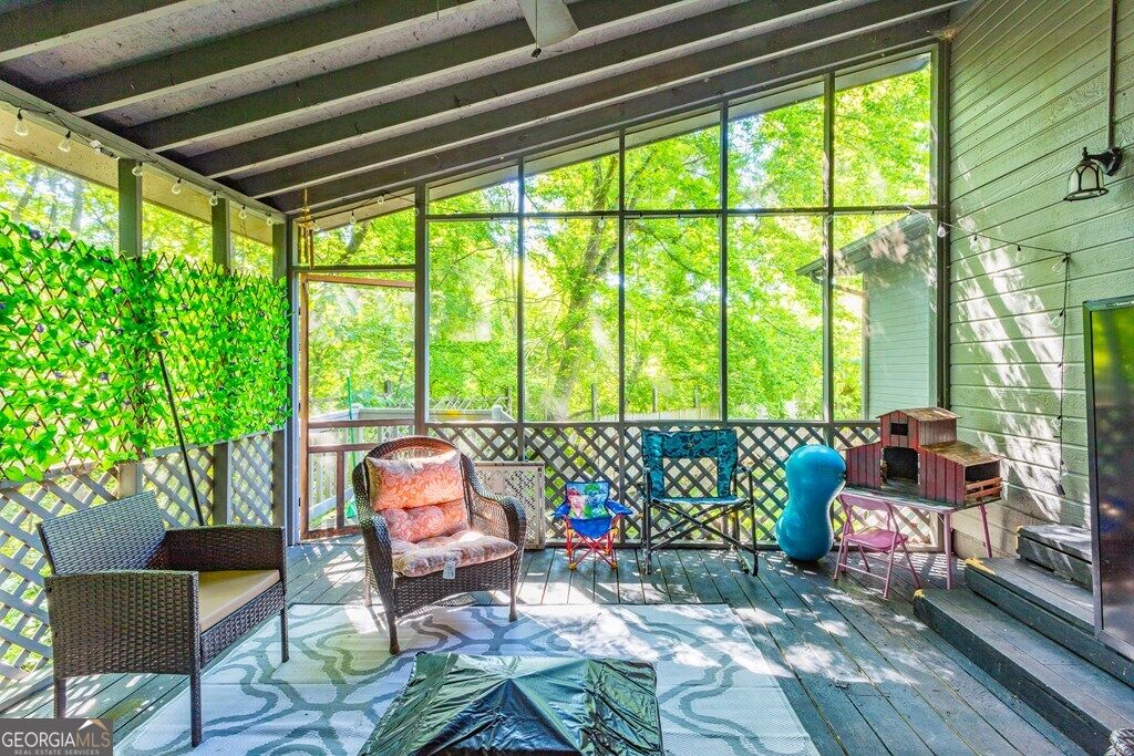 1900 Meadowbrook Circle Nw Property Photo 26