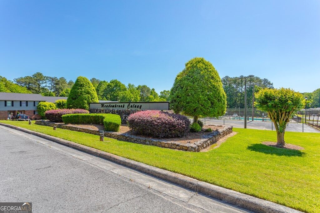 1900 Meadowbrook Circle Nw Property Photo 39