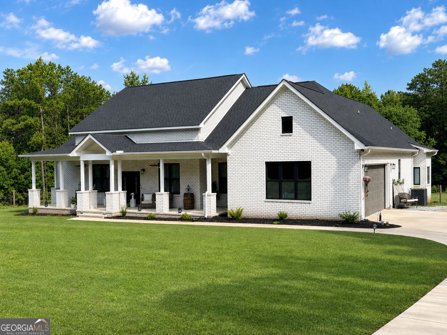 100 Spring Trail Property Photo 1
