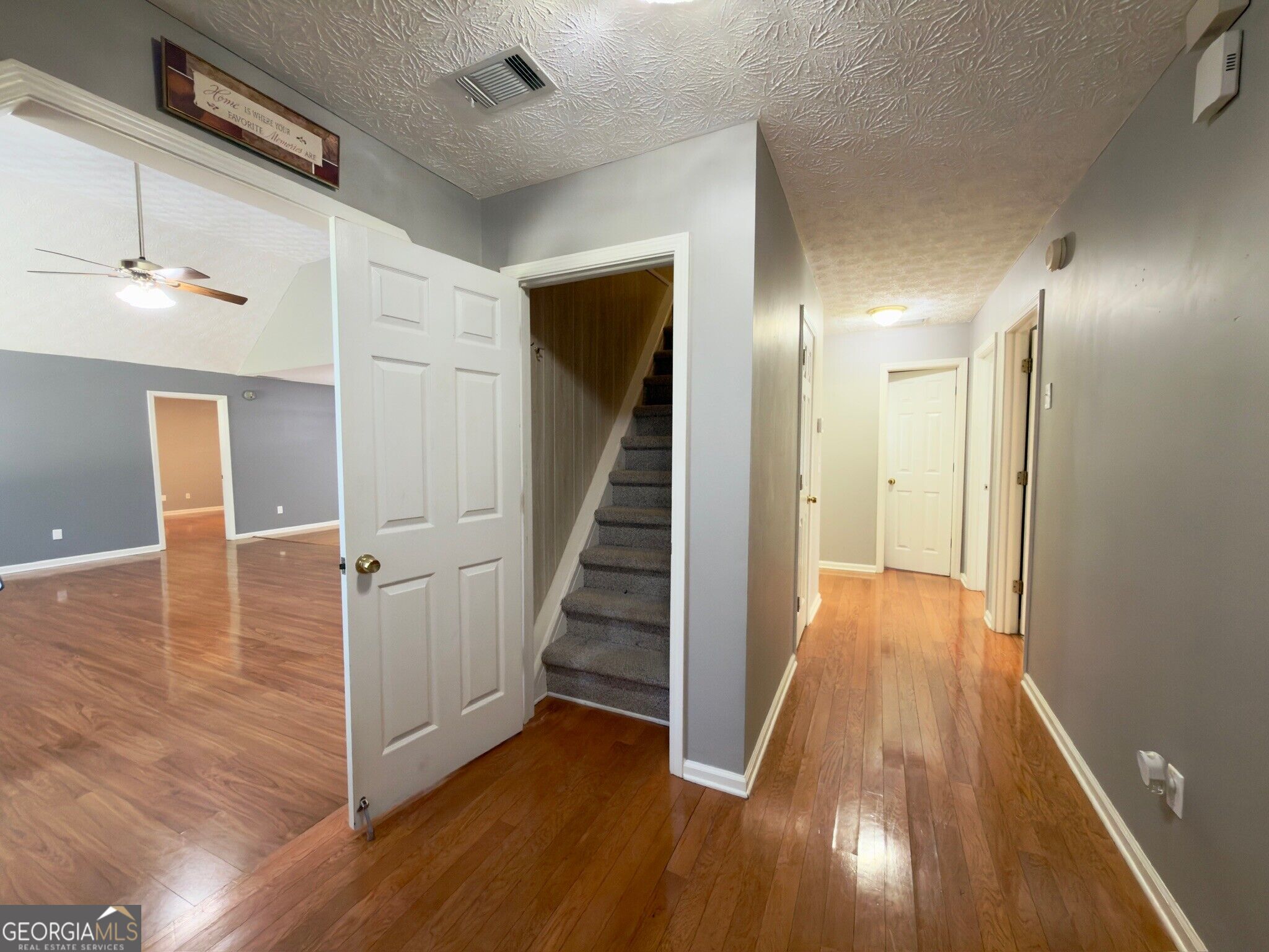 465 Ram Drive Property Photo 2