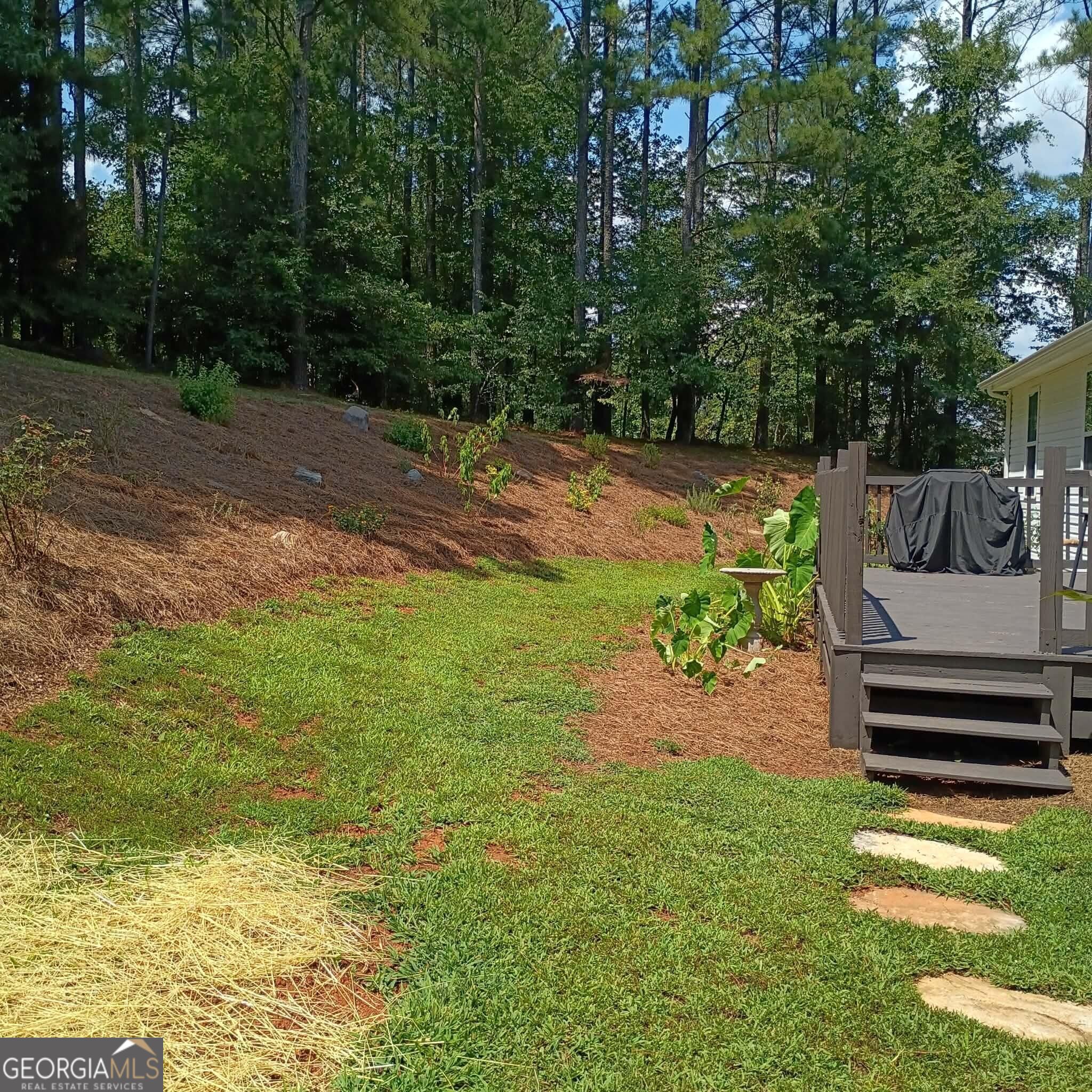 455 Bell Loop Property Photo 4