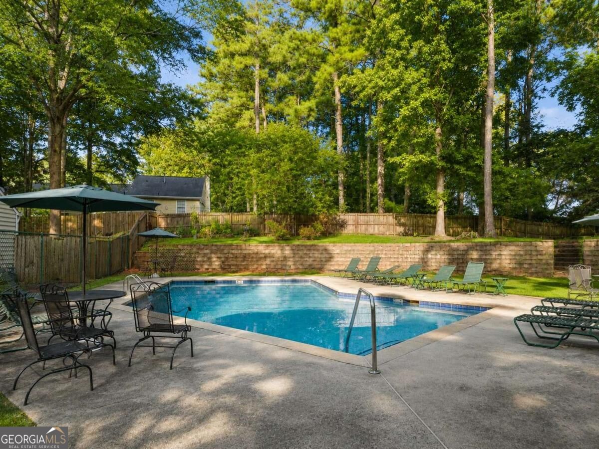 655 Anderson Walk Property Photo 19