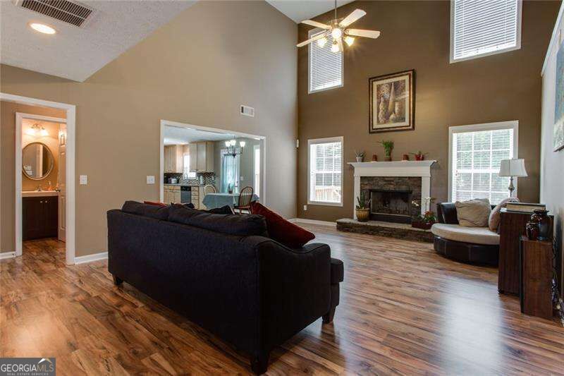 636 Sleeping Meadow Lane Property Photo 8