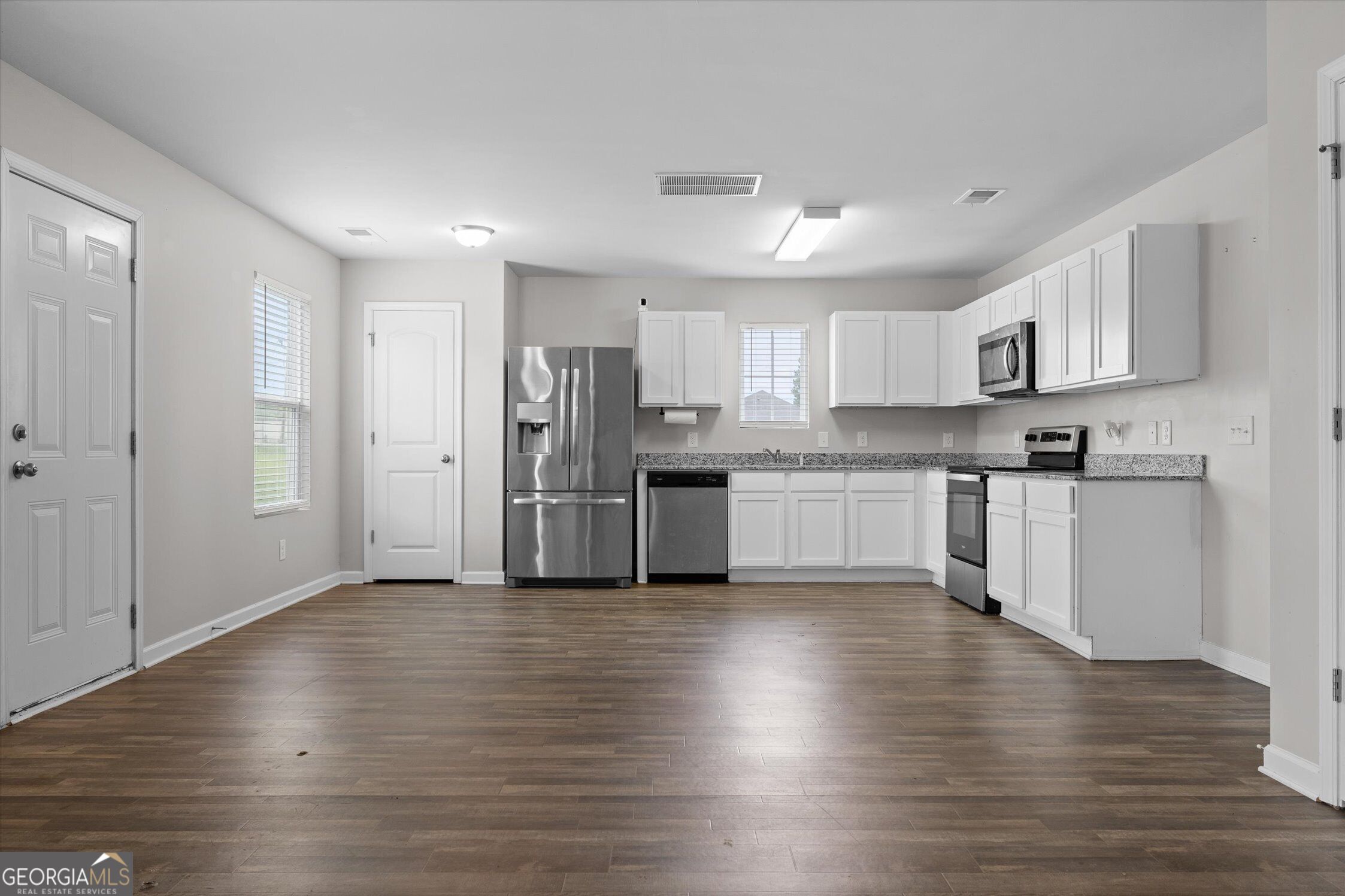 324 Middleton Court Property Photo 4