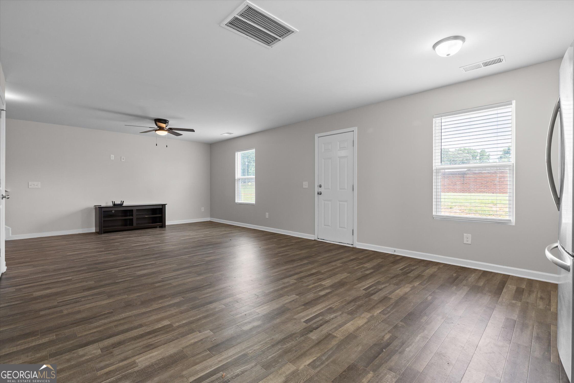 324 Middleton Court Property Photo 8