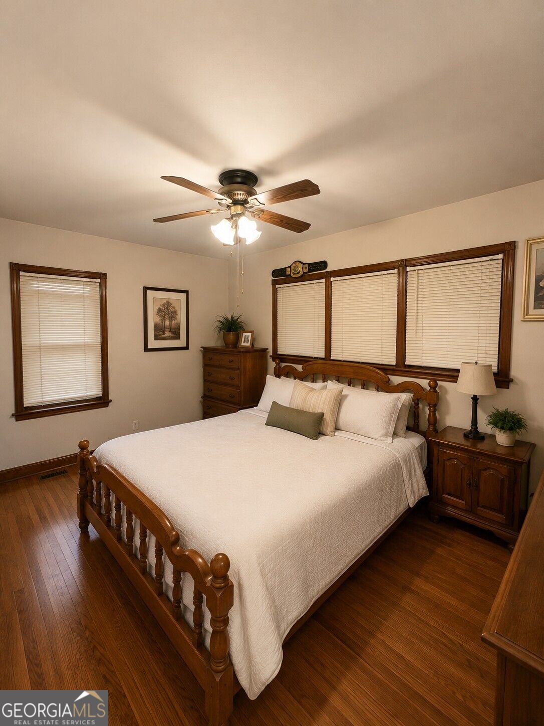 5539 Ash Street Property Photo 6