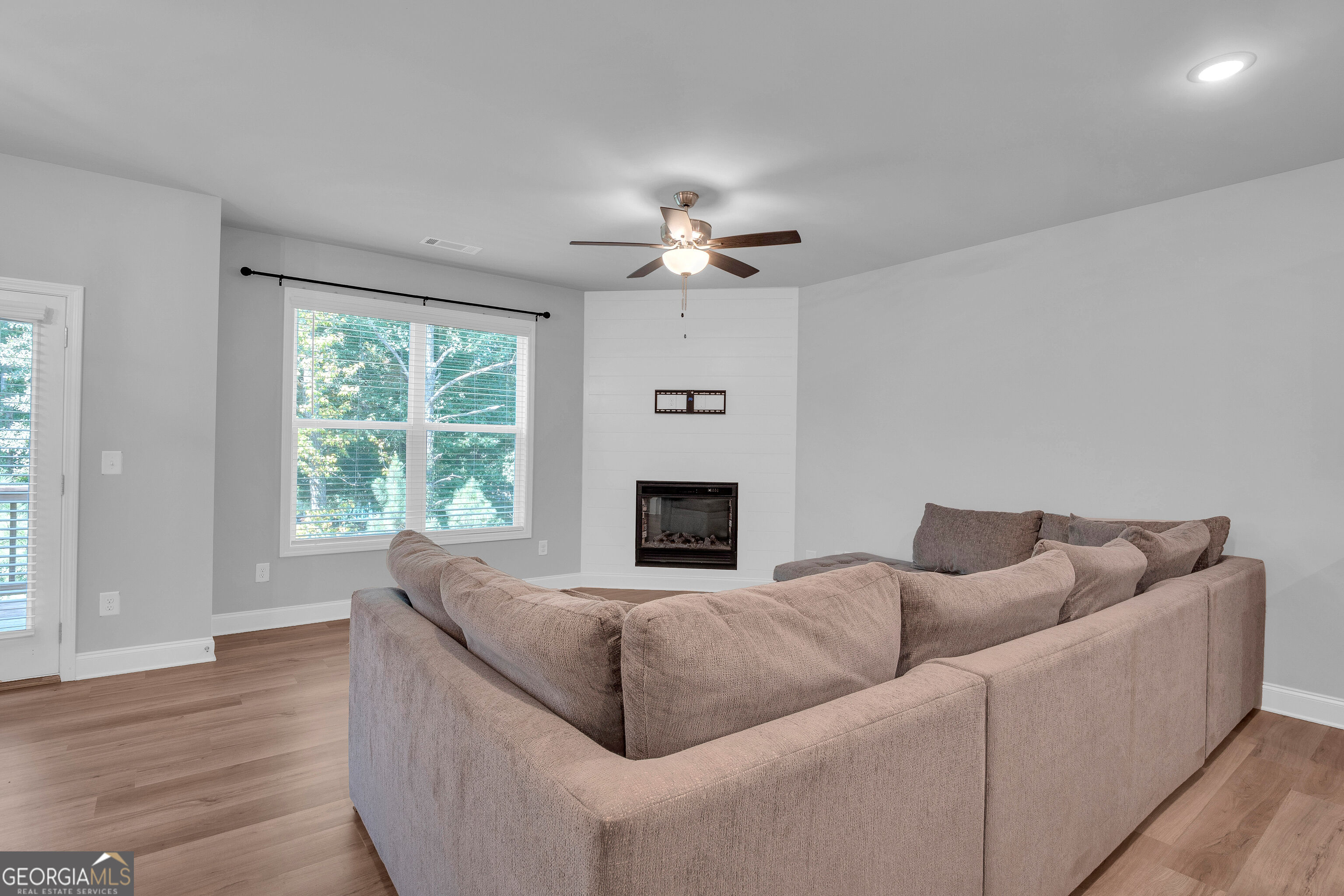 1567 Gin Blossom Circle Property Photo 13