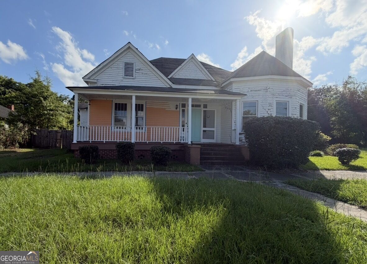 807 Academy Avenue Property Photo 1