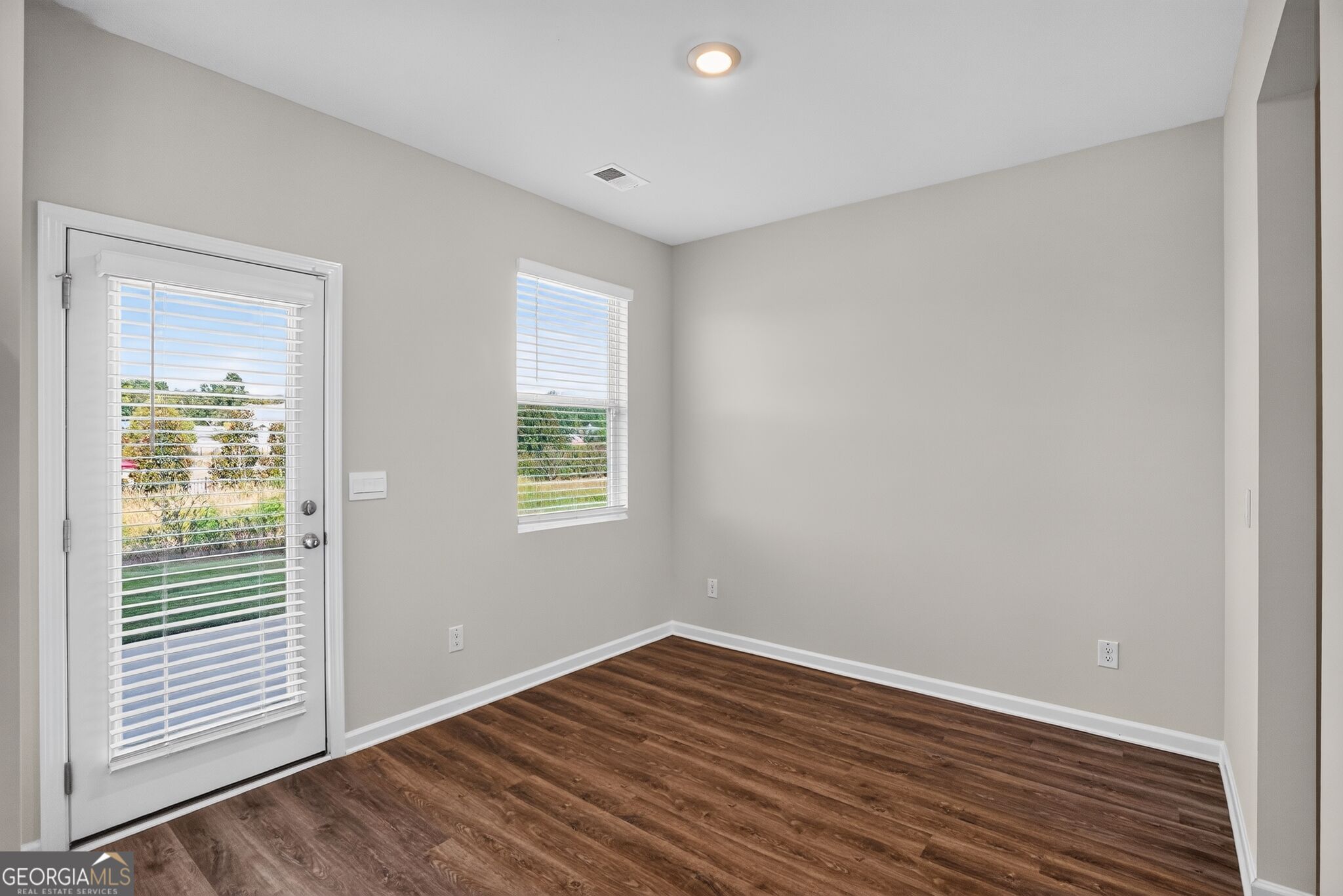 11920 Aukerman Way Property Photo 7