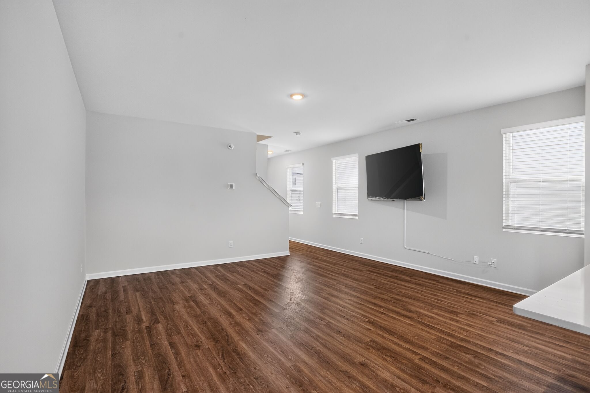 11920 Aukerman Way Property Photo 8