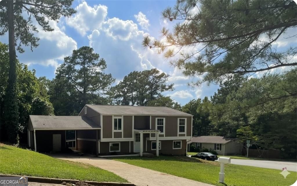 4941 Isle Royal Court Property Photo 1