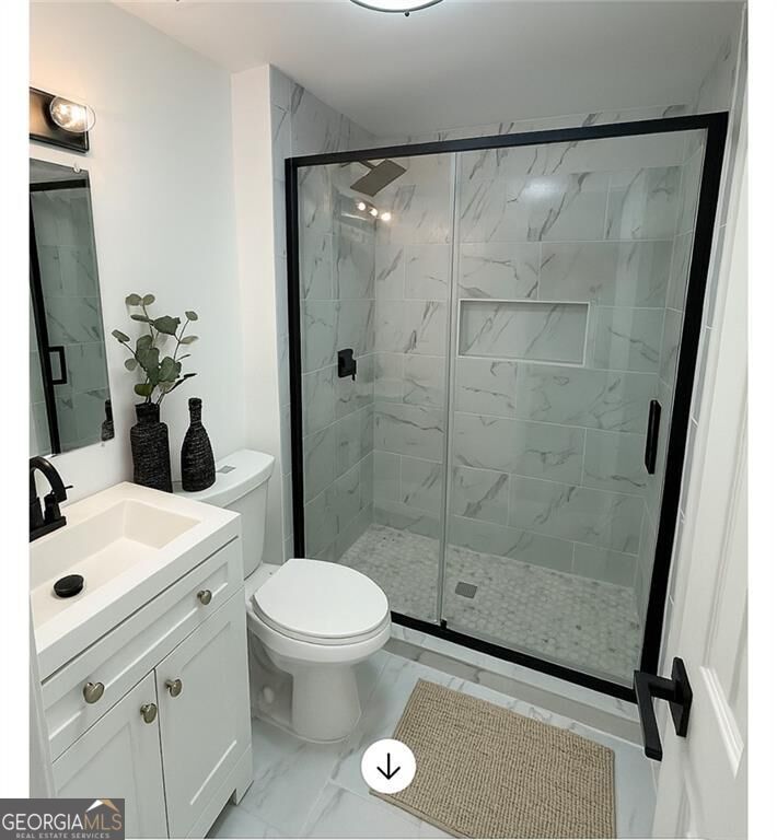 4941 Isle Royal Court Property Photo 13