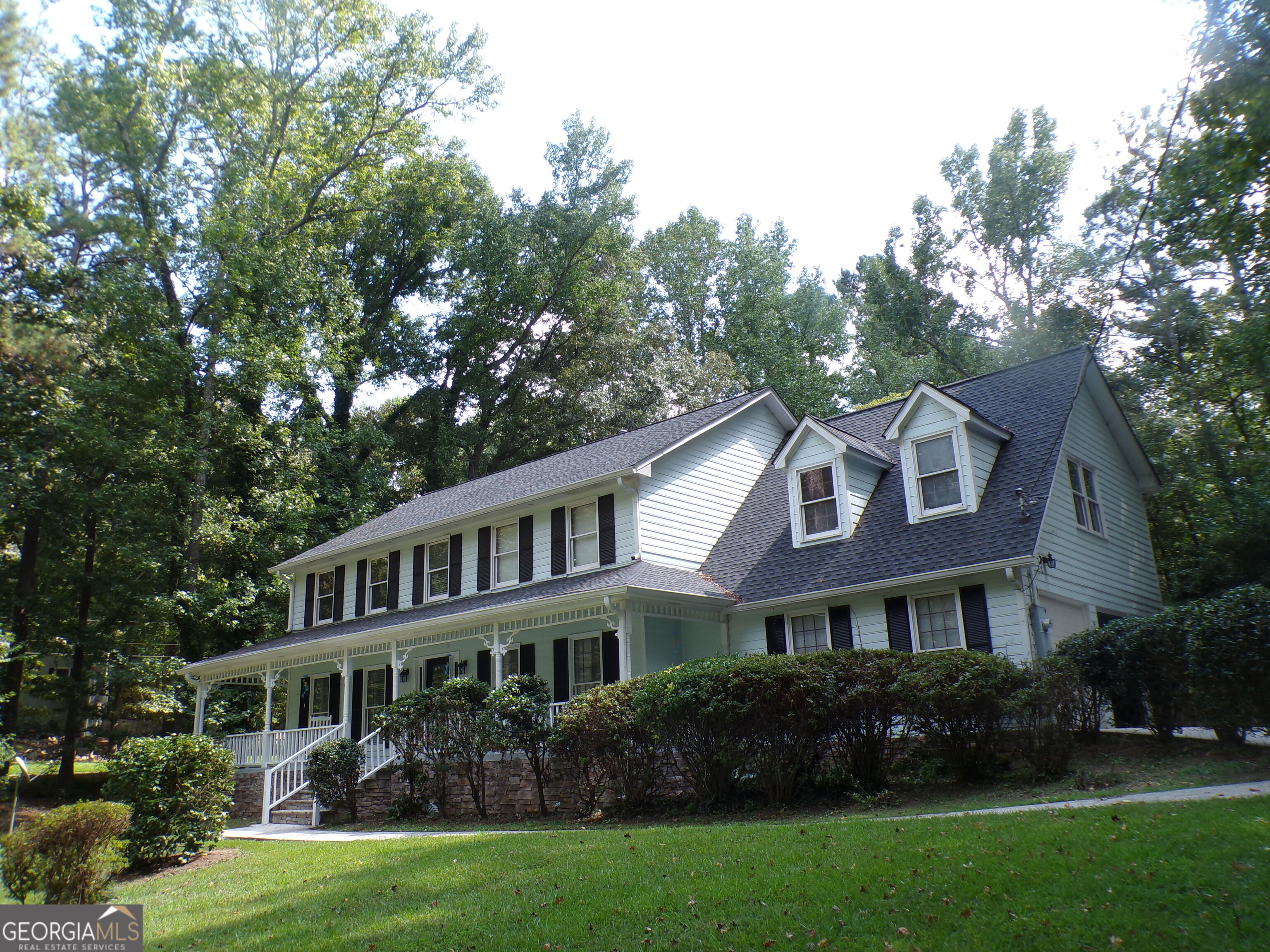 185 Ashland Way Property Photo 2