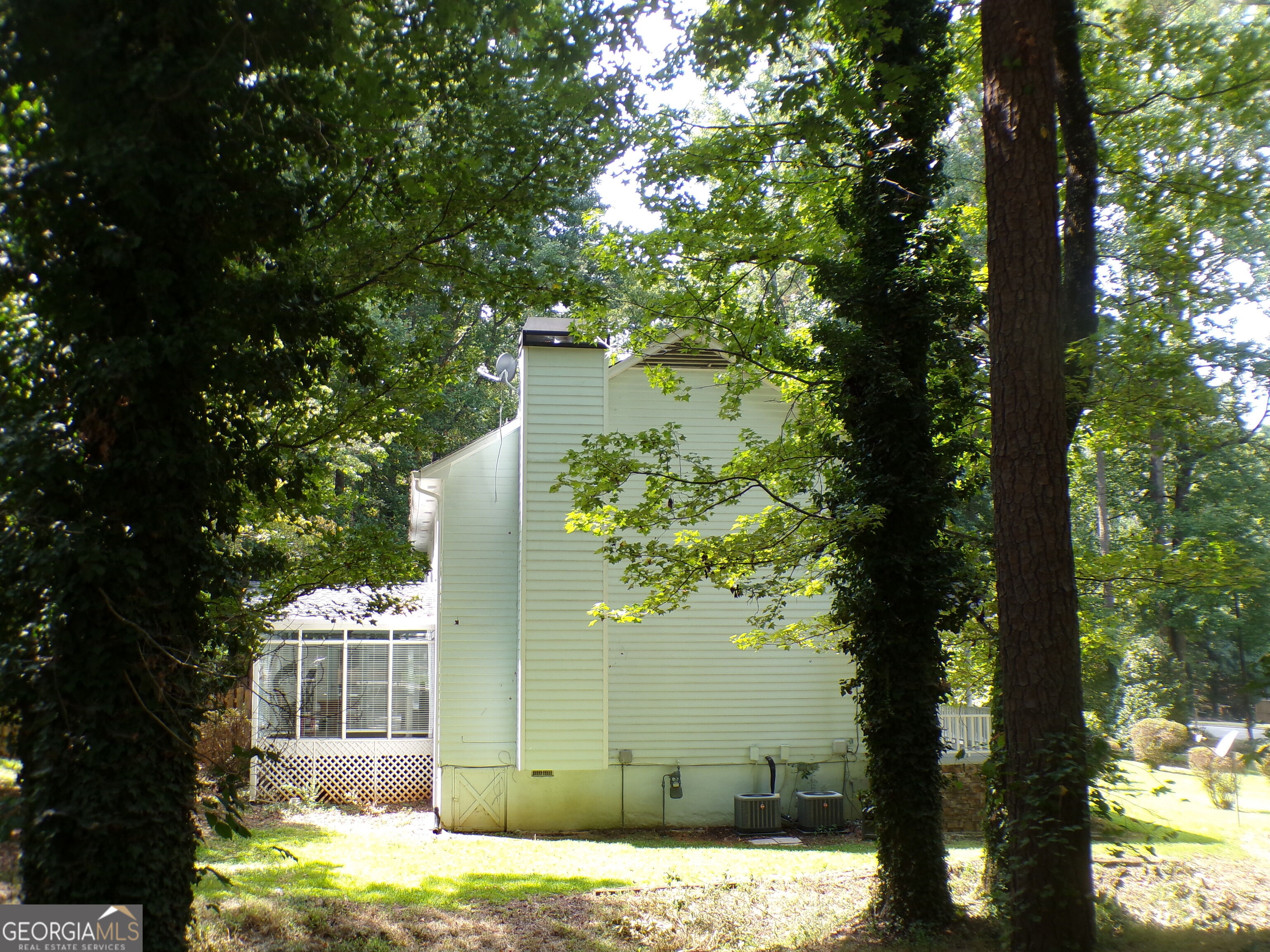 185 Ashland Way Property Photo 4
