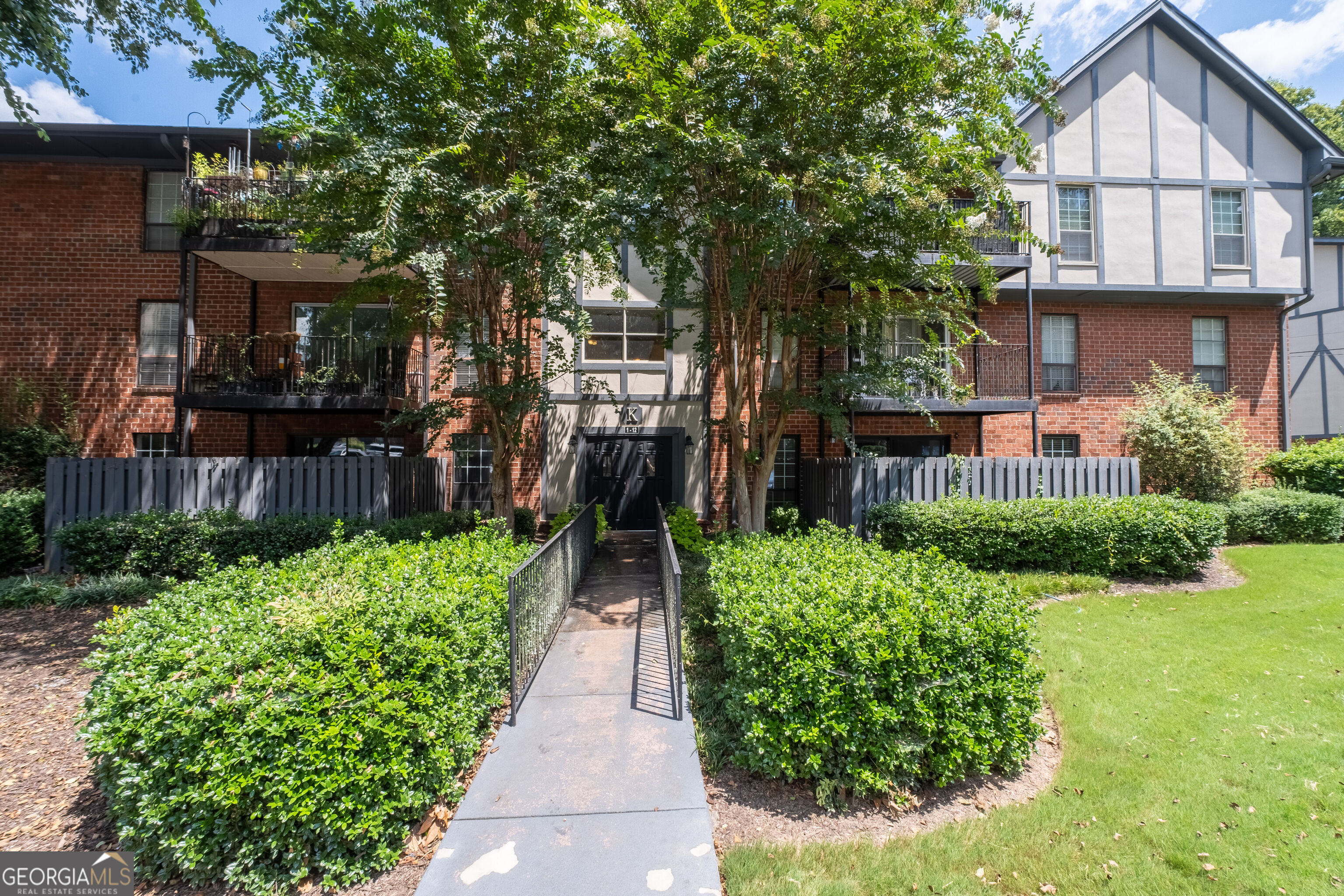 6851 Roswell Road # K2 Property Photo 1