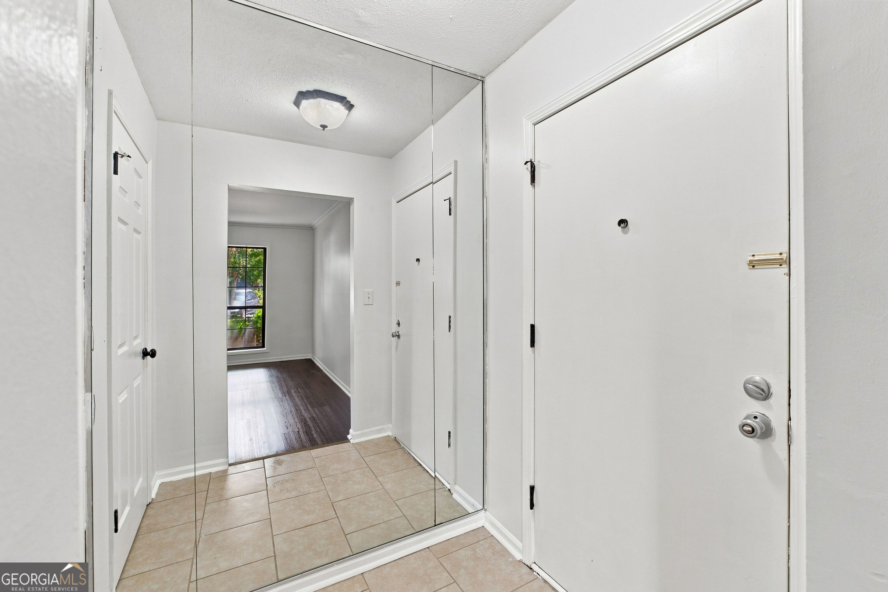 6851 Roswell Road # K2 Property Photo 3