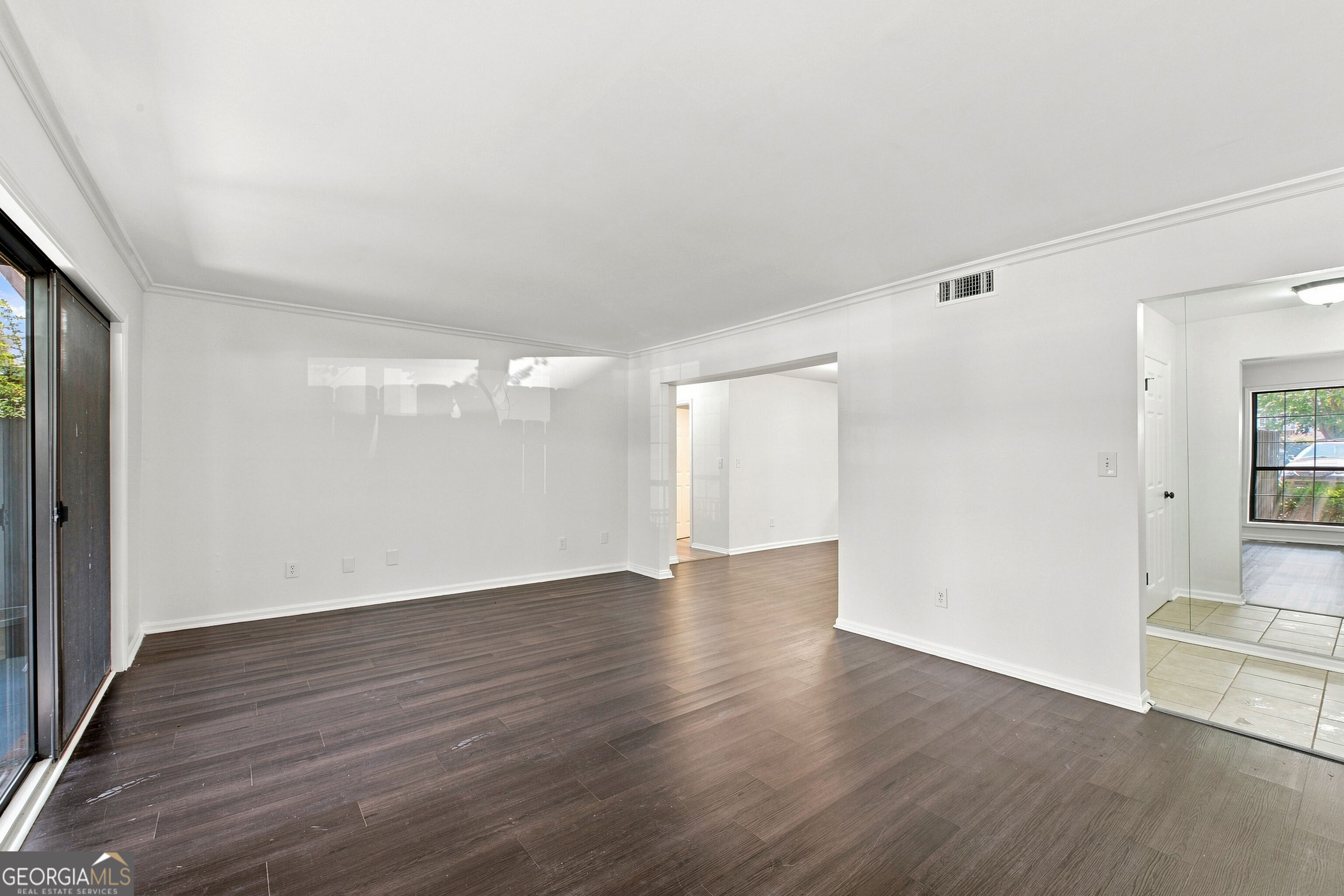 6851 Roswell Road # K2 Property Photo 5