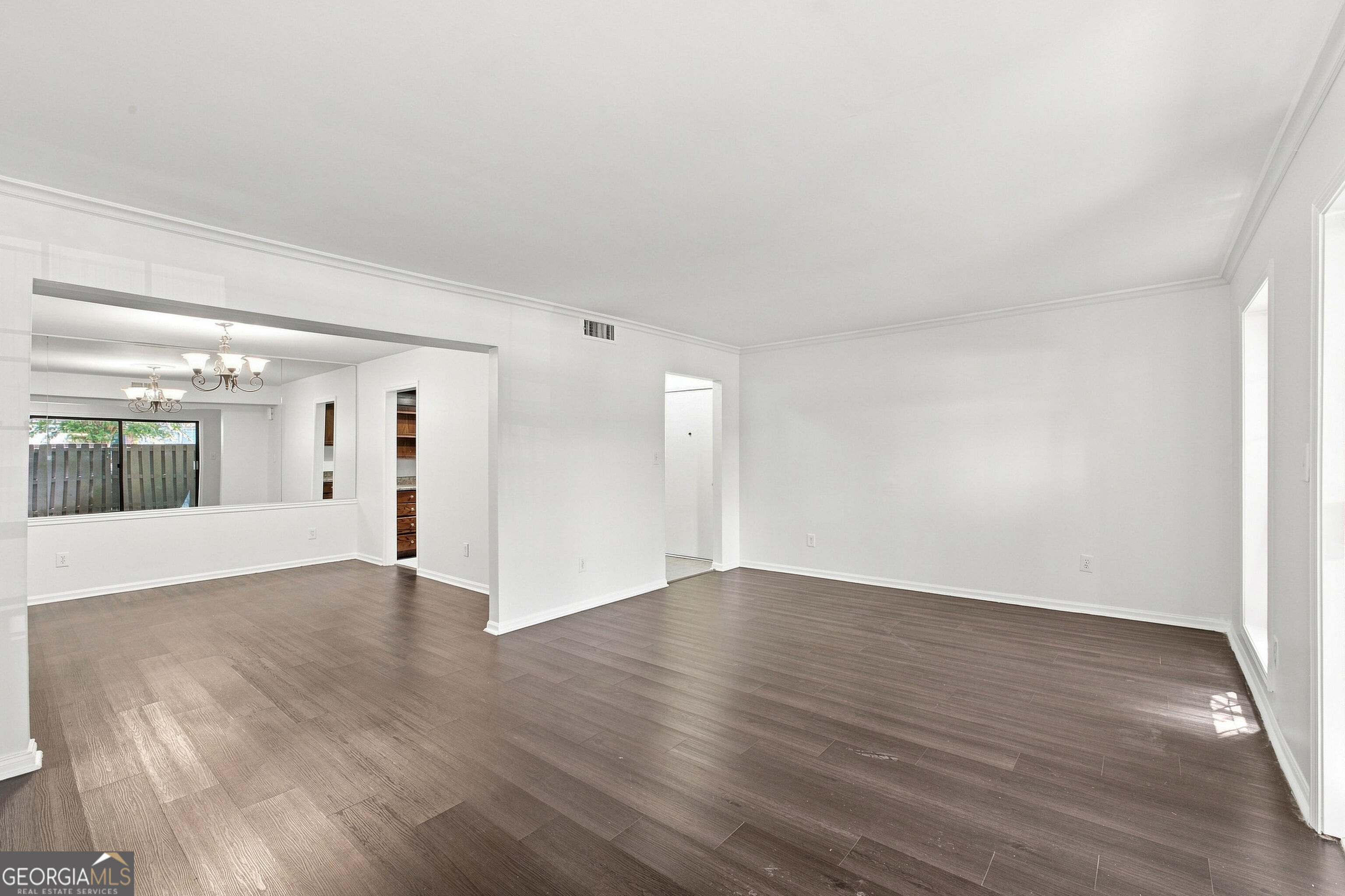 6851 Roswell Road # K2 Property Photo 6