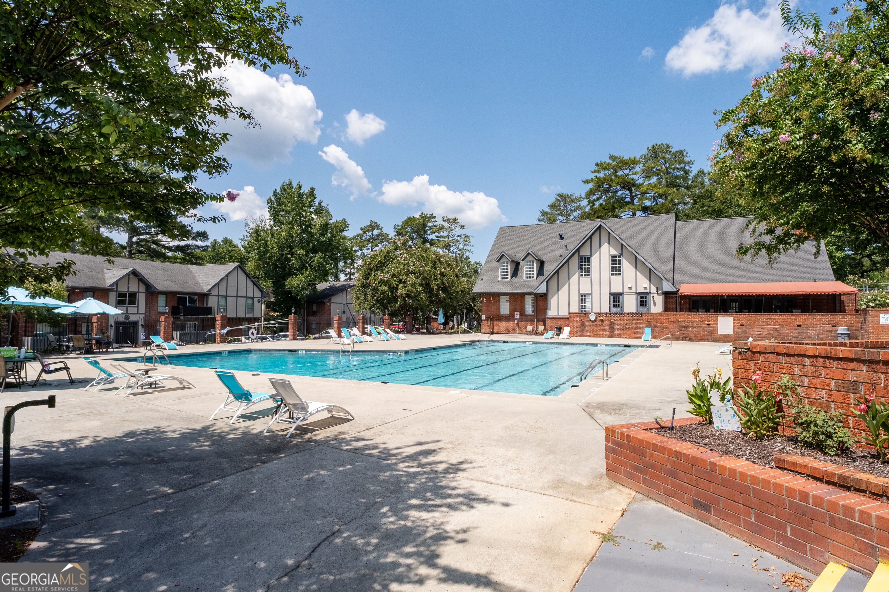 6851 Roswell Road # K2 Property Photo 17