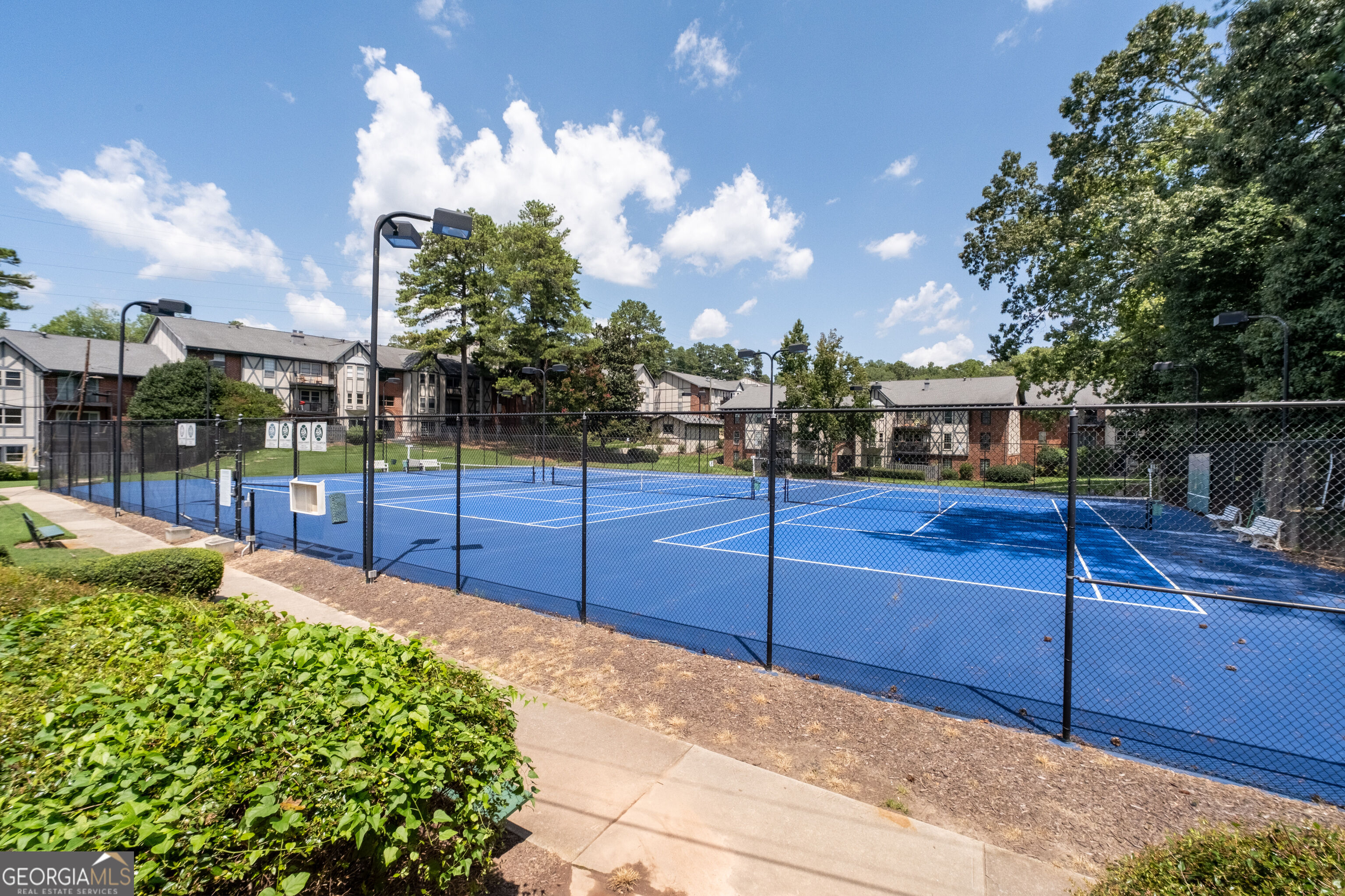 6851 Roswell Road # K2 Property Photo 18
