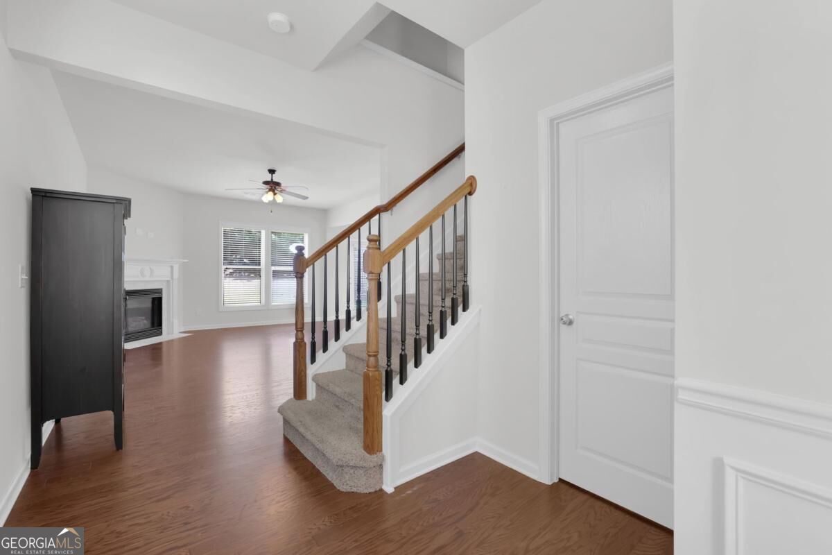 6155 Crested Moss Drive Property Photo 4