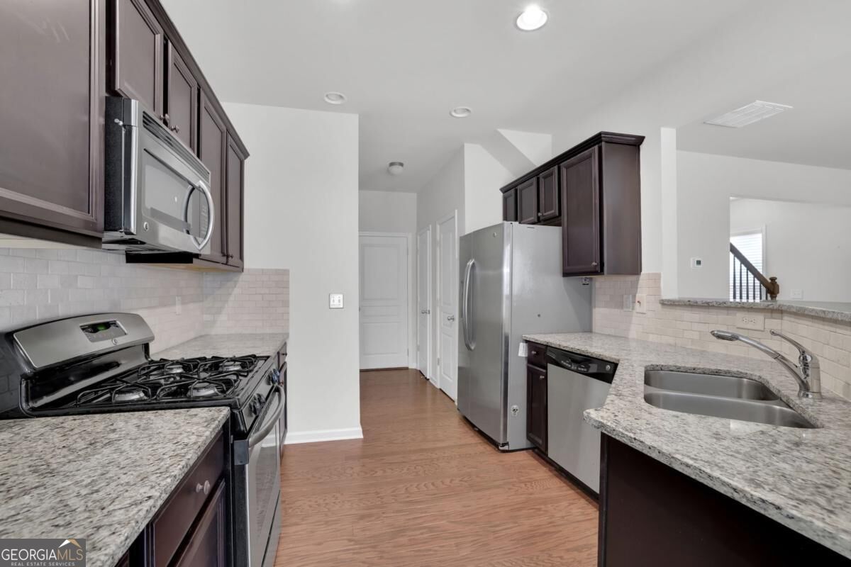 6155 Crested Moss Drive Property Photo 11