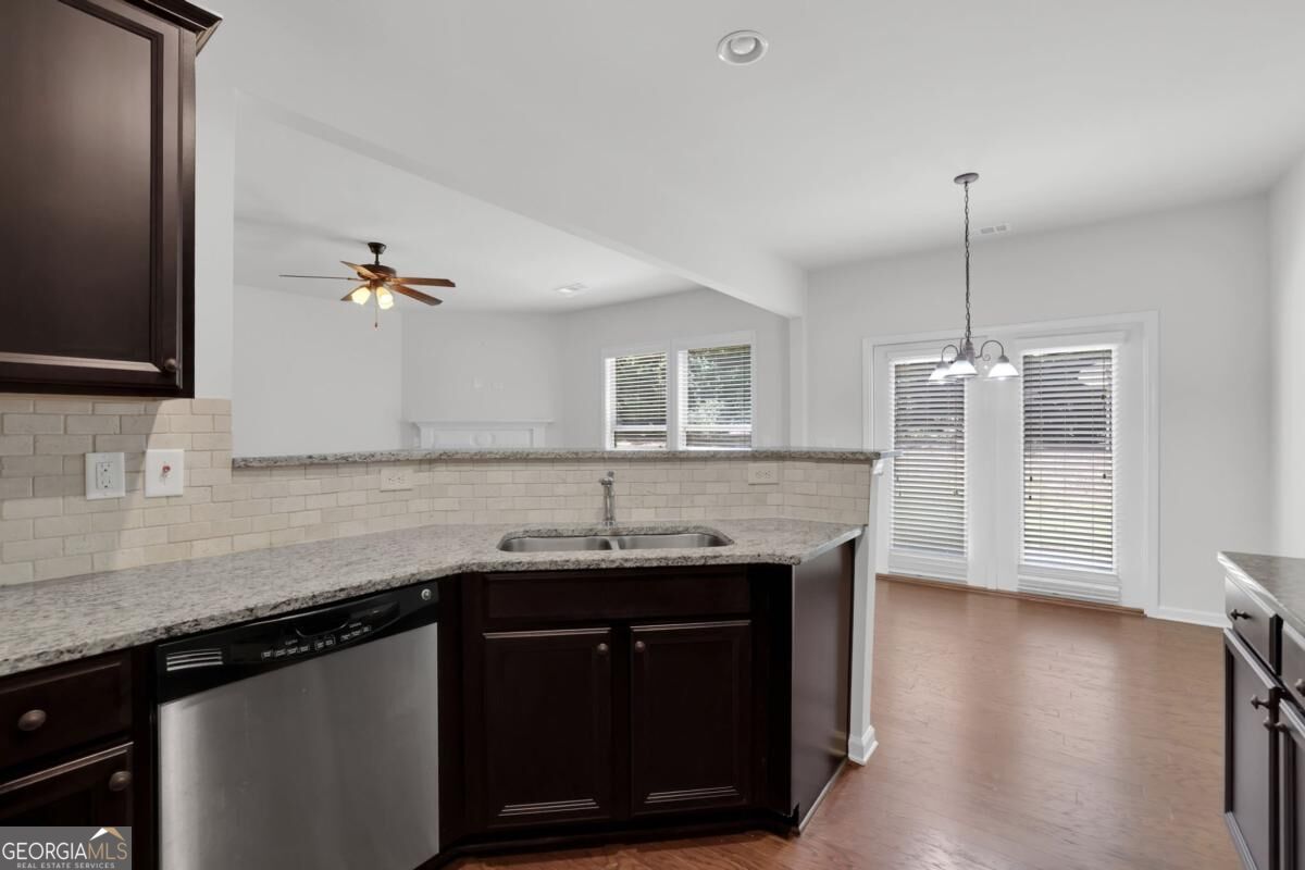 6155 Crested Moss Drive Property Photo 13