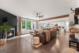 41 Saint Ives Circle Property Photo 8