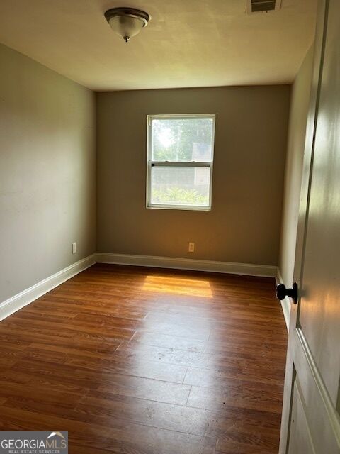 2033 Third Avenue Property Photo 6