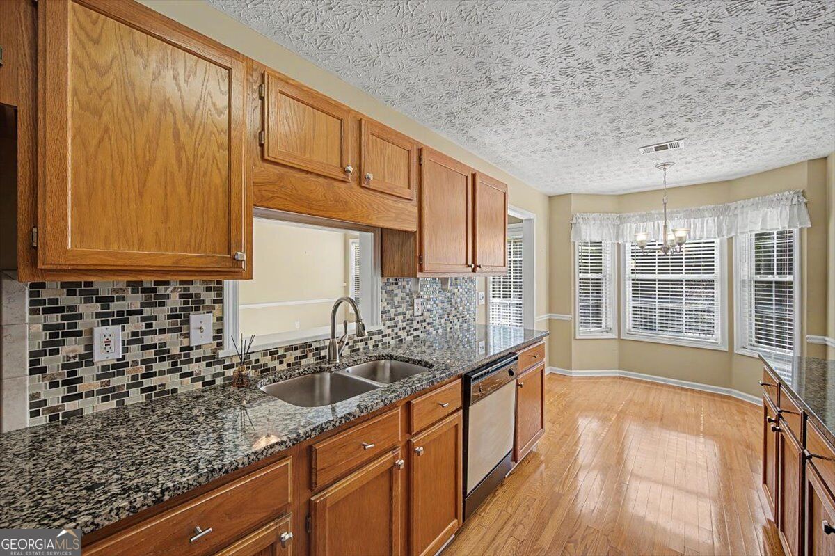 333 Allatoona Shores Drive Property Photo 18