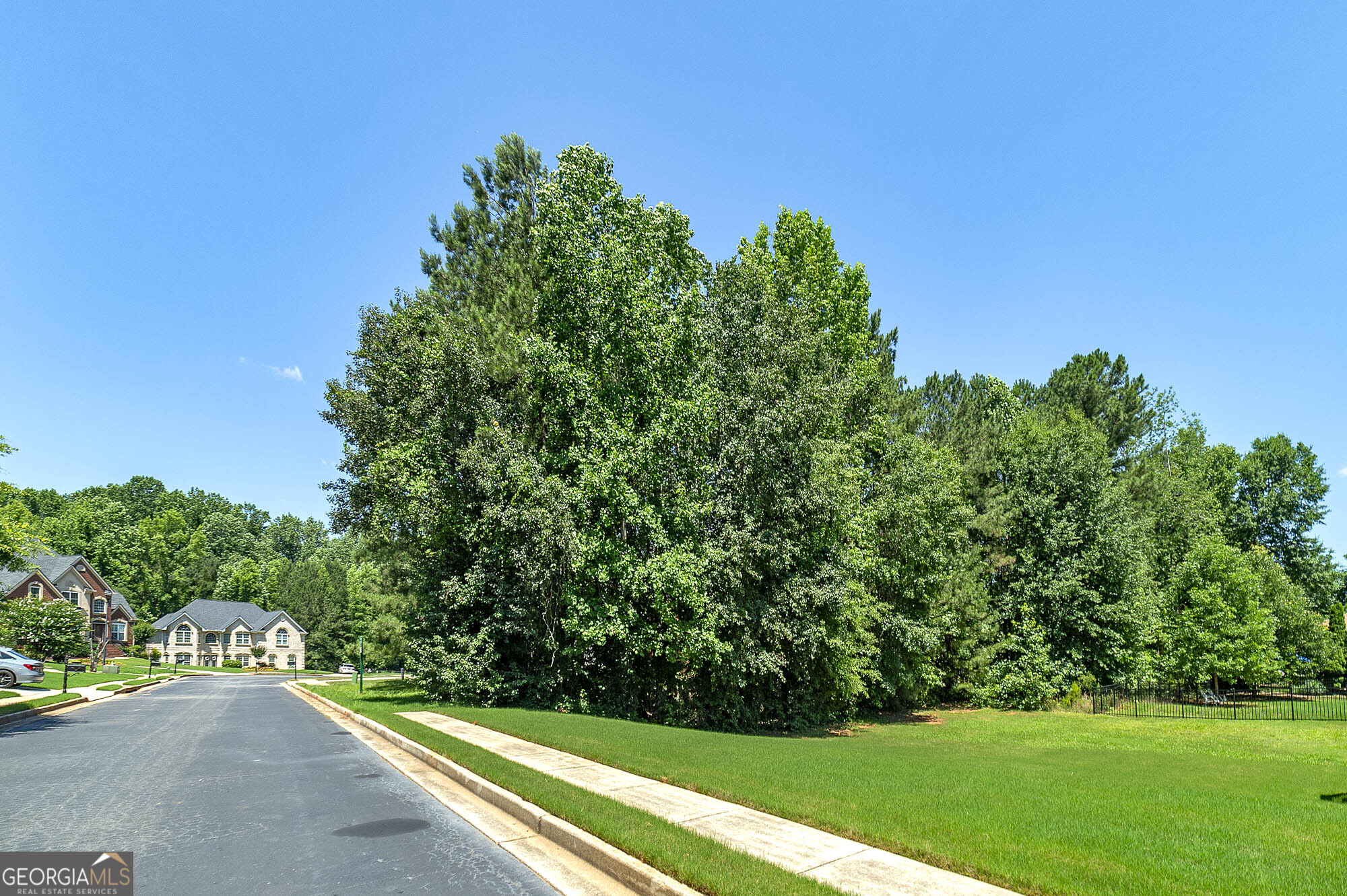 504 Bingham Drive Property Photo 7