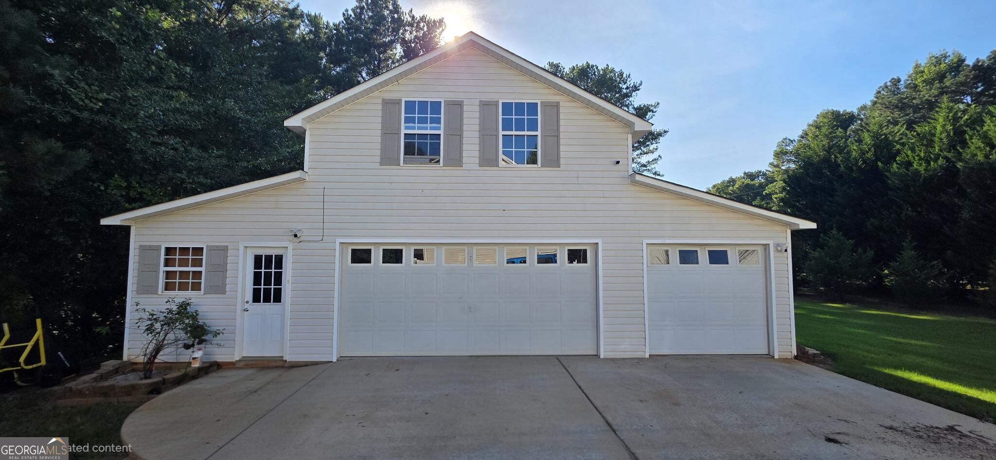 1016 Hamilton Drive Property Photo 4