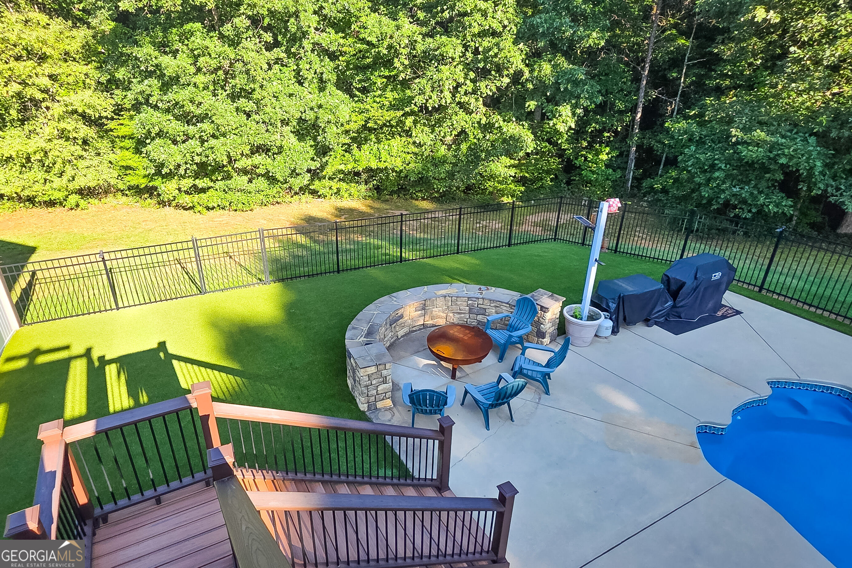 1016 Hamilton Drive Property Photo 6