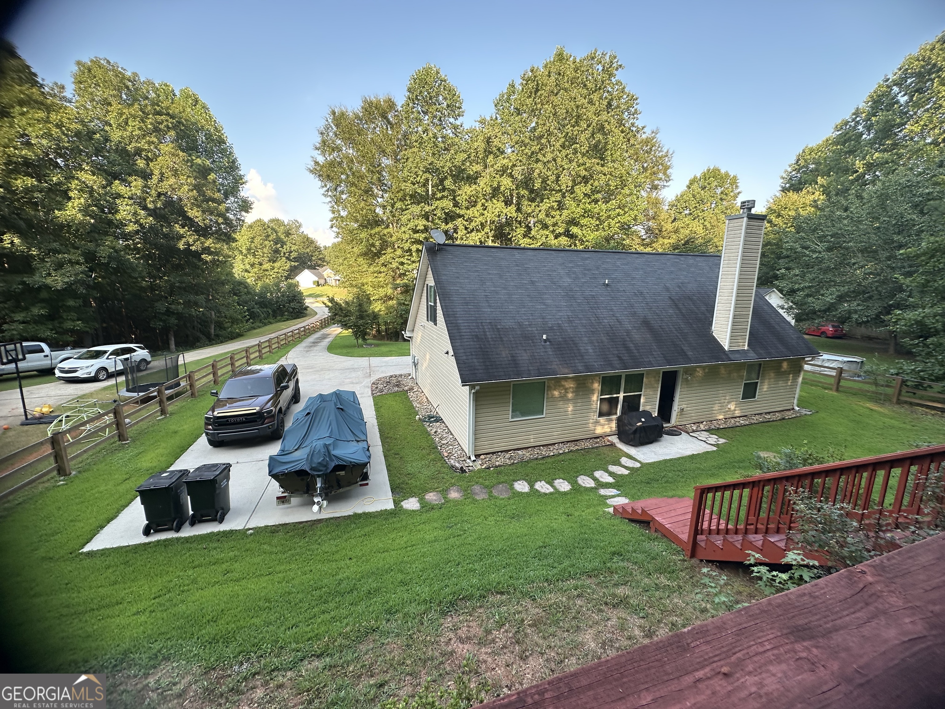 257 Clearwater Drive Property Photo 4
