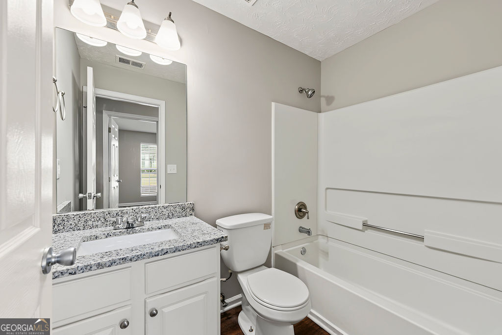 5747 Mccurdy Court Property Photo 6