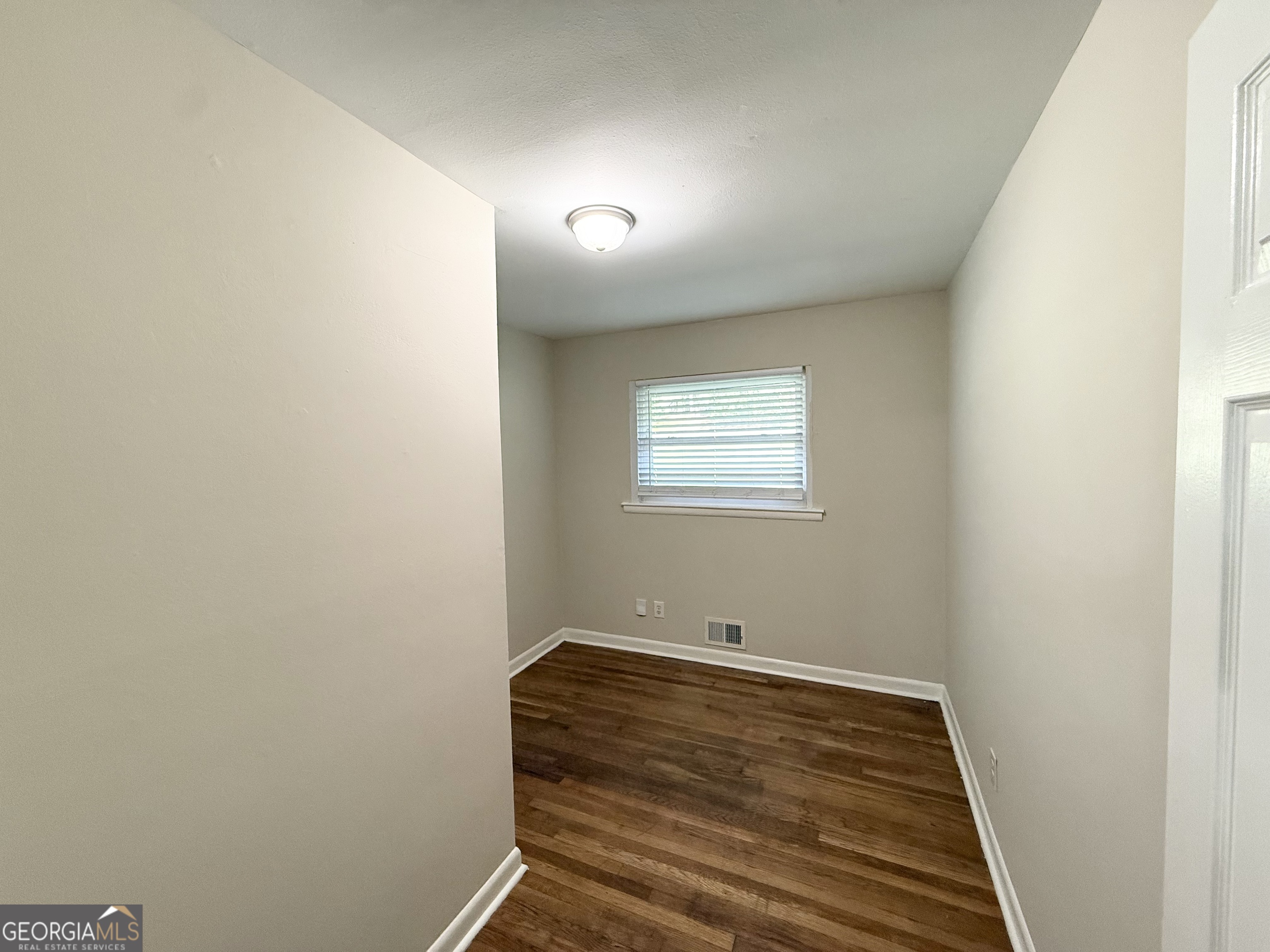 2604 Bryant Drive Property Photo 6