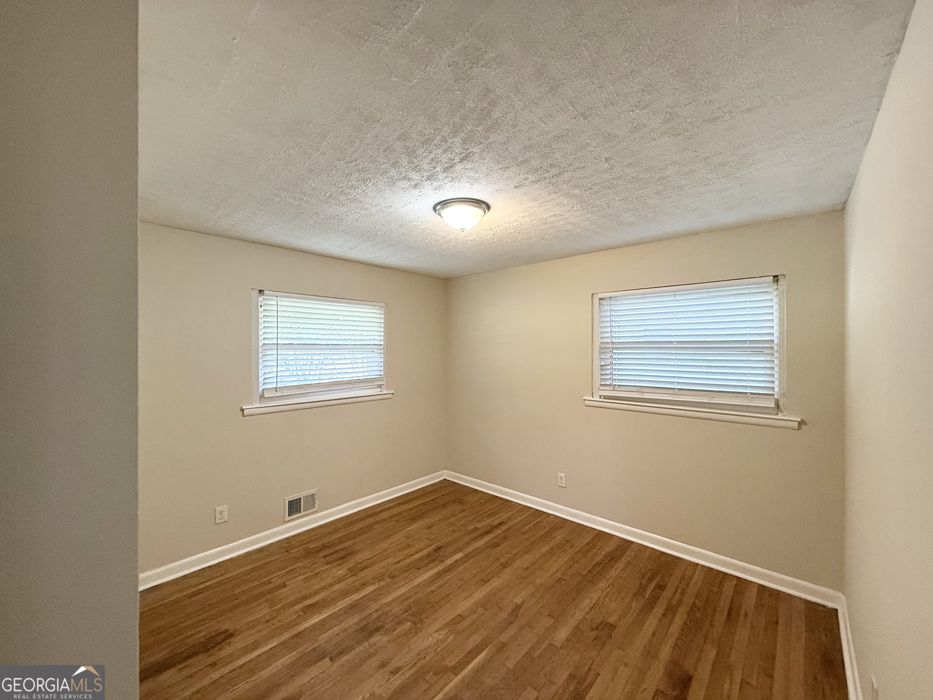2604 Bryant Drive Property Photo 9