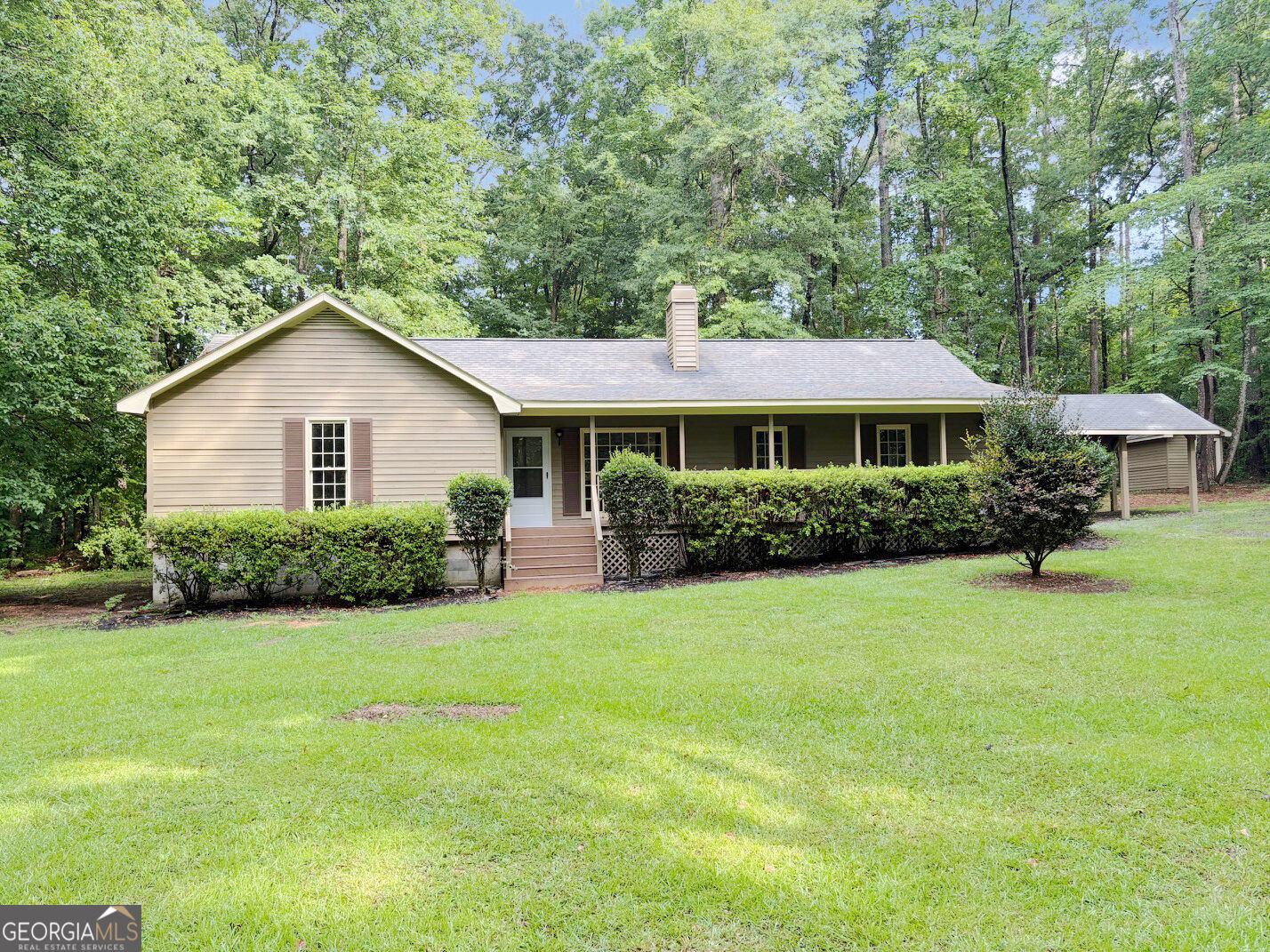 148 Greenbriar Drive Property Photo 1
