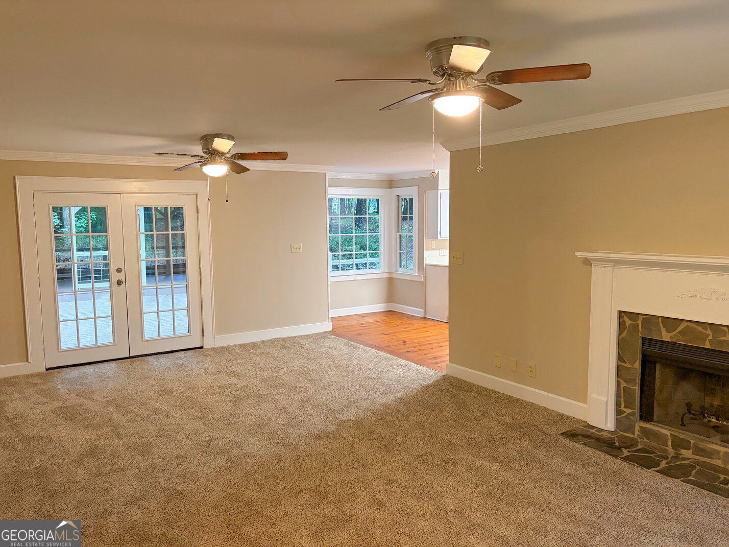 148 Greenbriar Drive Property Photo 11