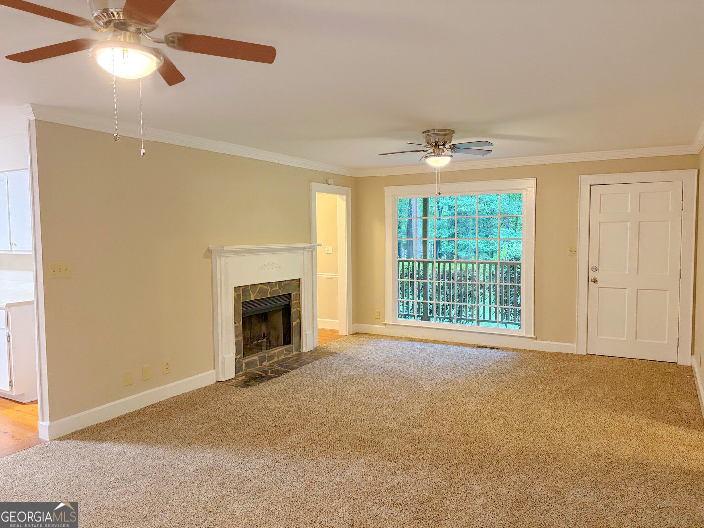 148 Greenbriar Drive Property Photo 12