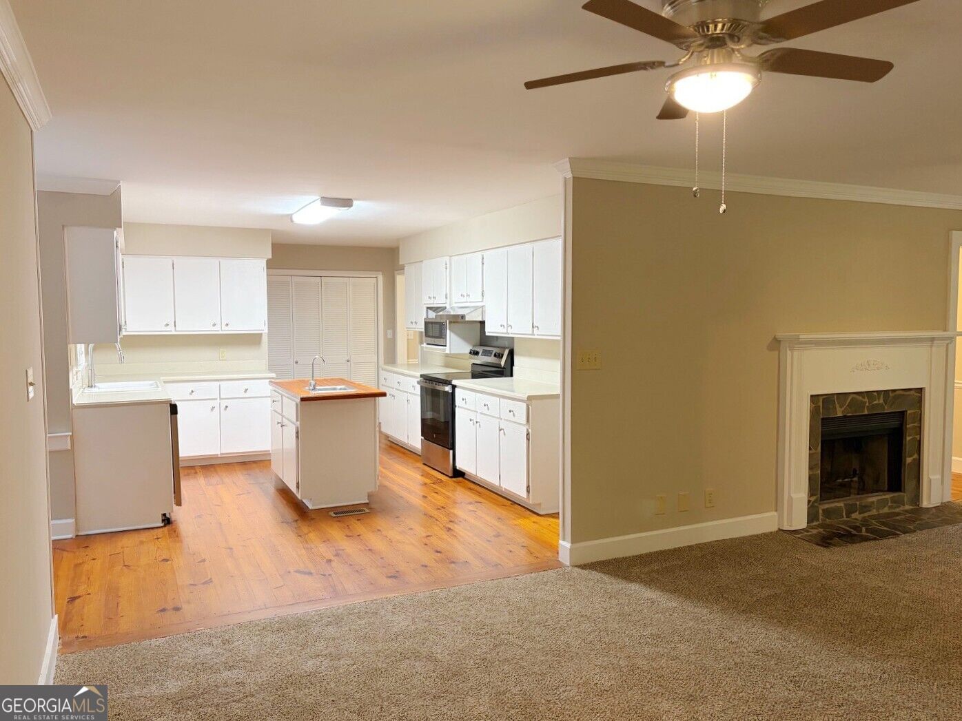 148 Greenbriar Drive Property Photo 13