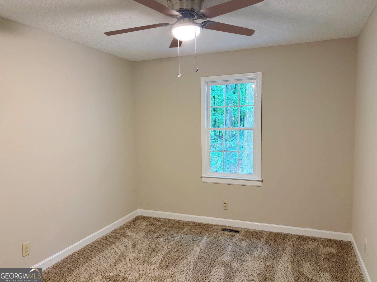 148 Greenbriar Drive Property Photo 30