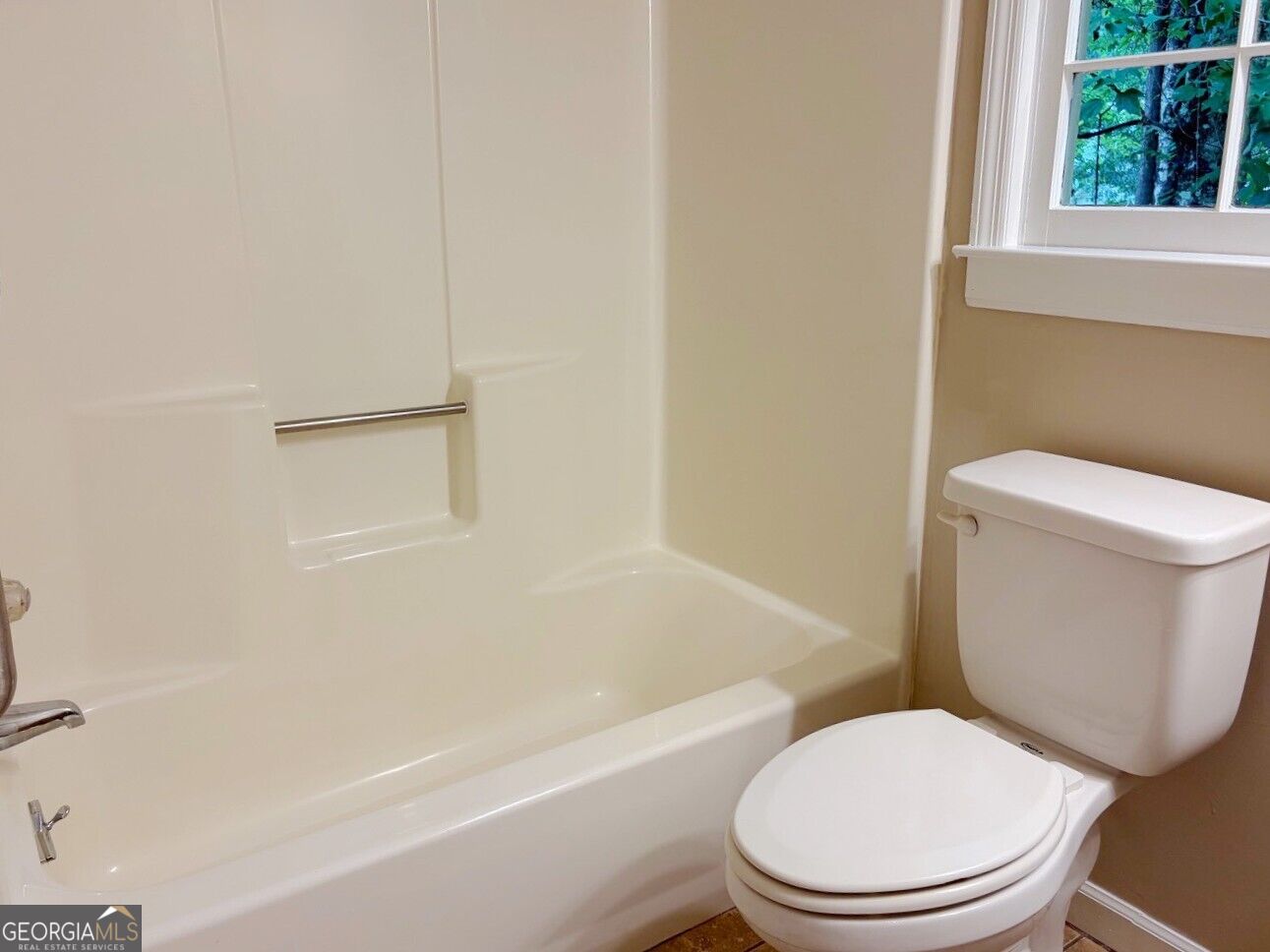 148 Greenbriar Drive Property Photo 32