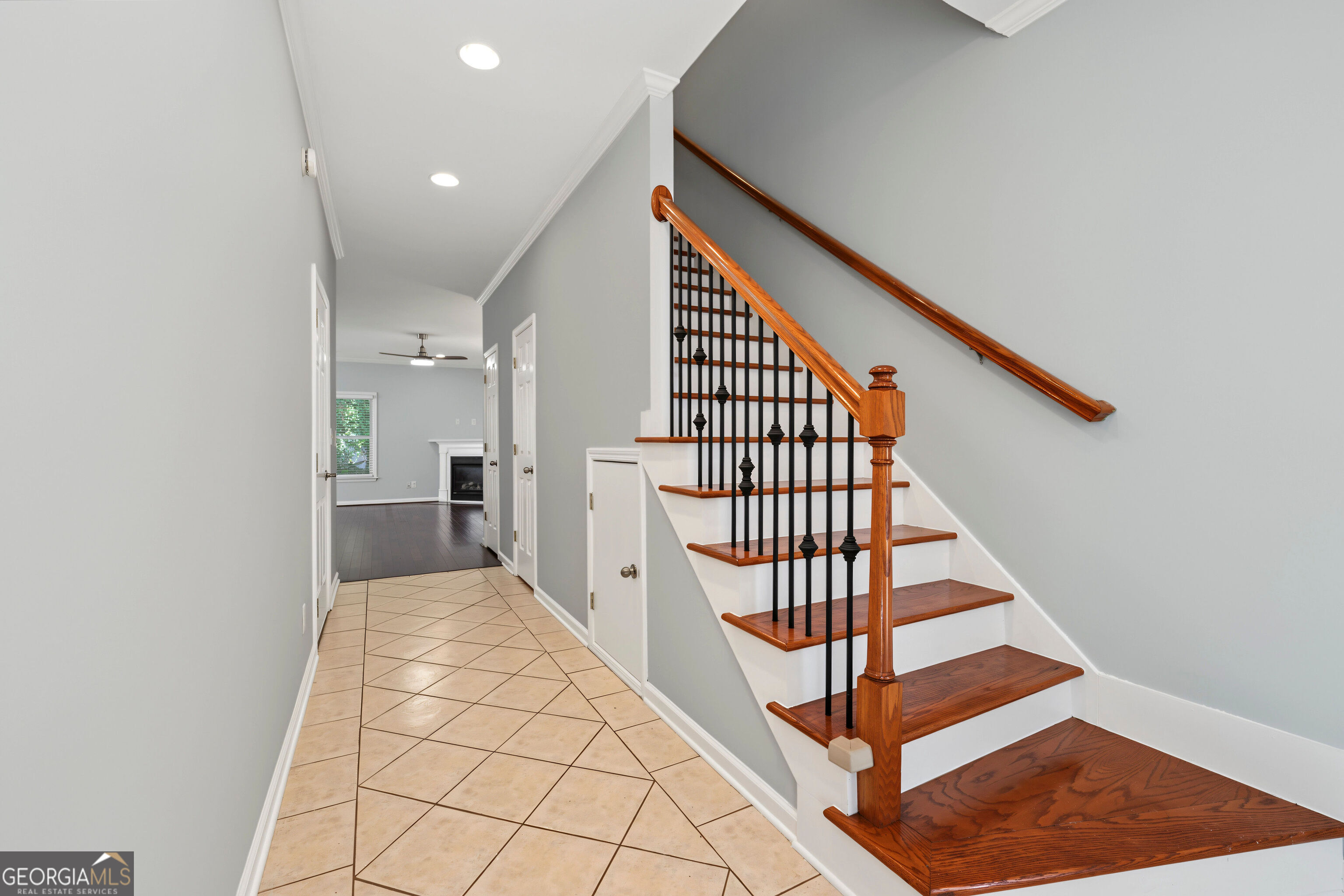 5323 Sherwin Drive Property Photo 4