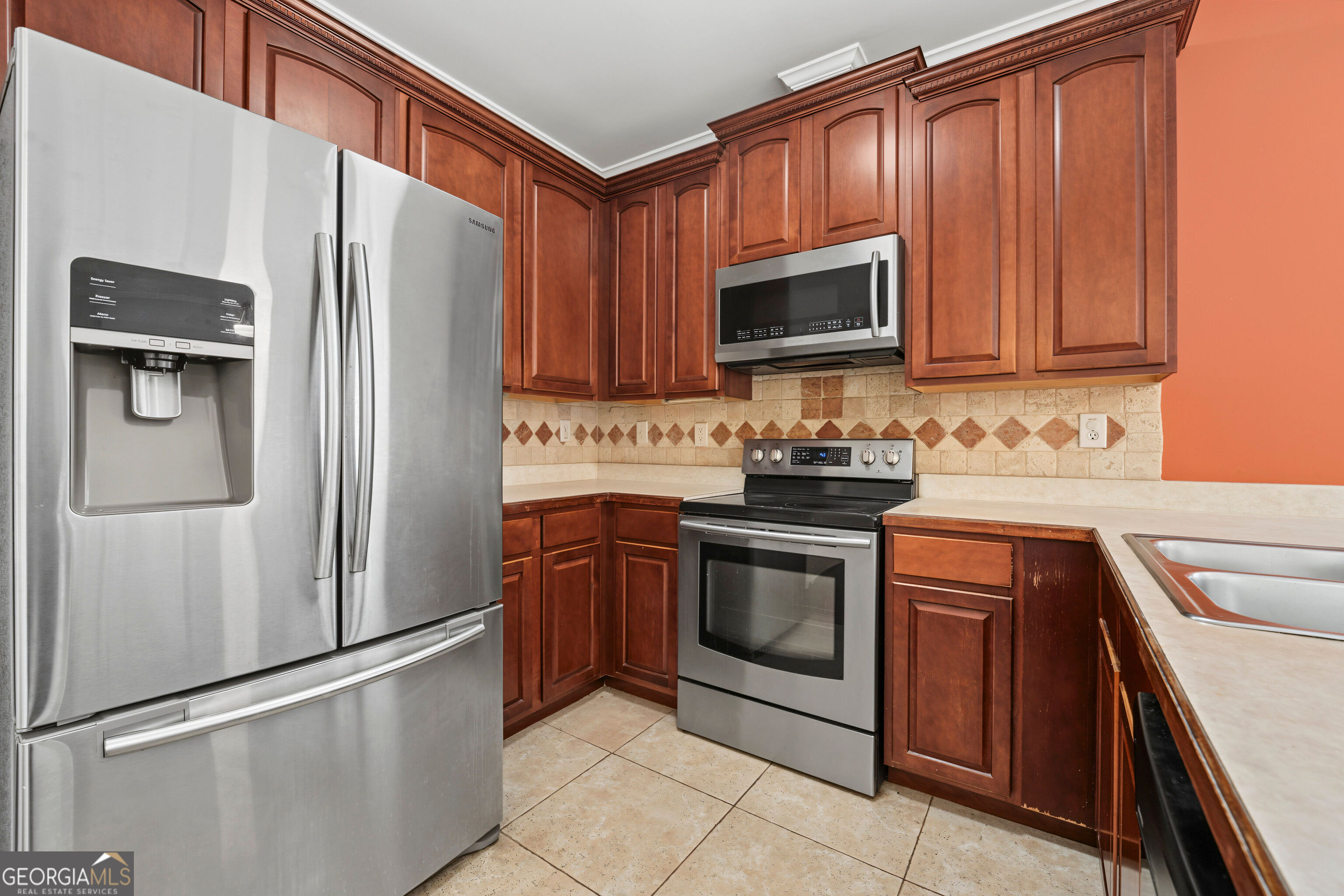 5323 Sherwin Drive Property Photo 6